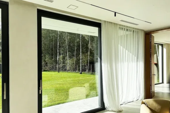 Yawal DP180 aluminium windows, modern interior